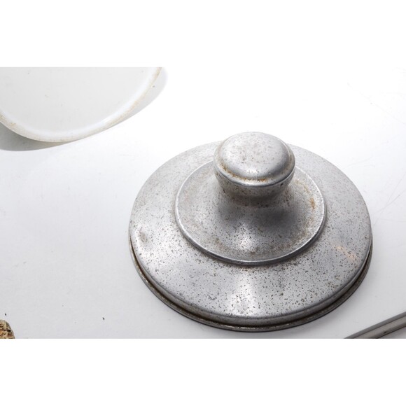 Carnation Malted Milk Canister With Lid Ice Cream Parlor Soda Fountain Uncommon - Picture 8 of 10